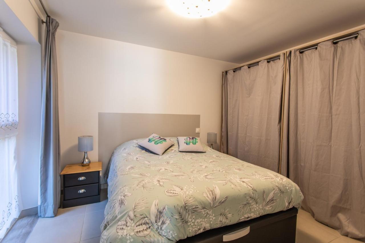 L'Ecureuil Dans La Vieille Maison Centre Ville D'אמבראן מראה חיצוני תמונה